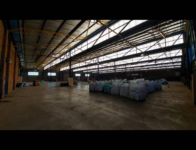 4,616M² WAREHOUSE TO LET IN CLAYVILLE